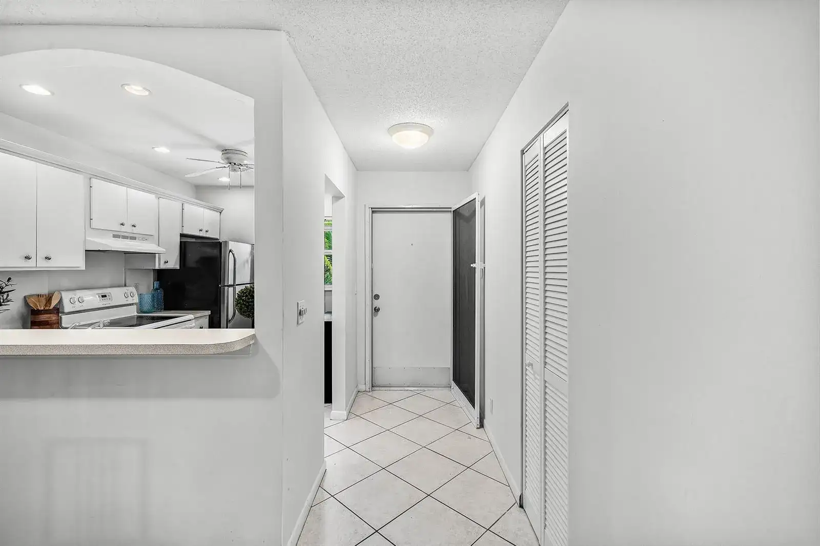 207 Tropic Isle Drive # 208, Delray Beach FL 33483 photo 3