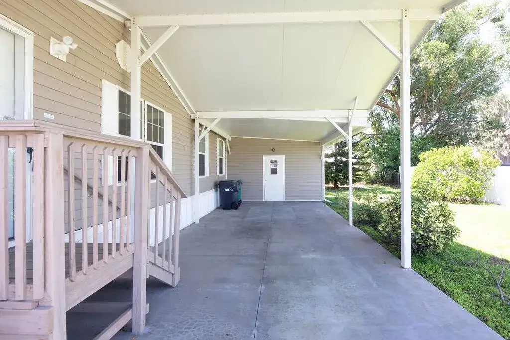 2208 SE 38TH Trail, Okeechobee FL 34974 photo 2