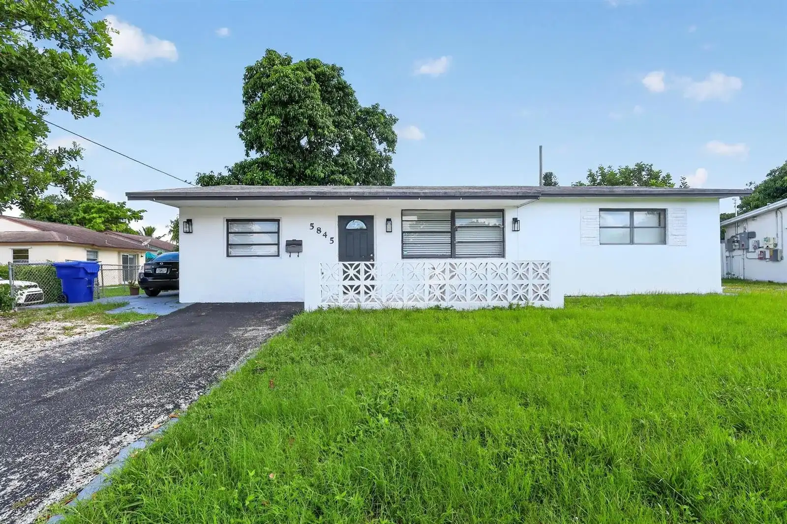5845 ARTHUR Street, Hollywood FL 33021