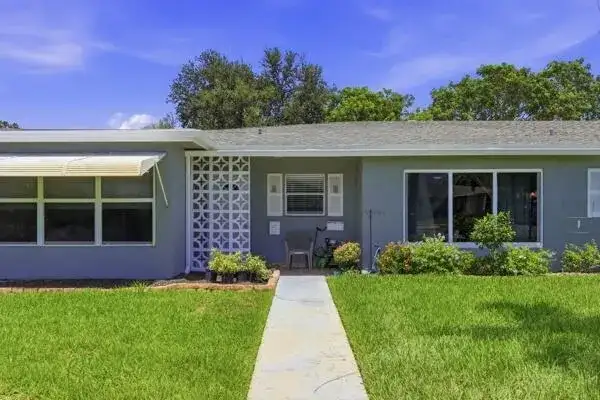 832 High Point Drive W # B, Delray Beach FL 33445 photo 3