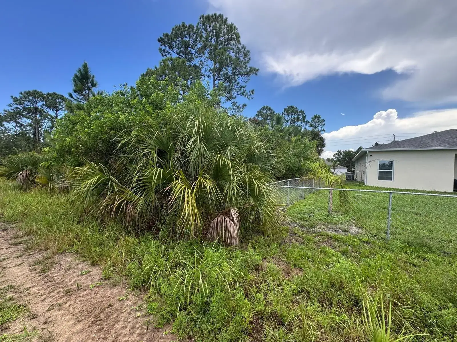 527 PAIGO Street SE, Palm Bay FL 32909 photo 3