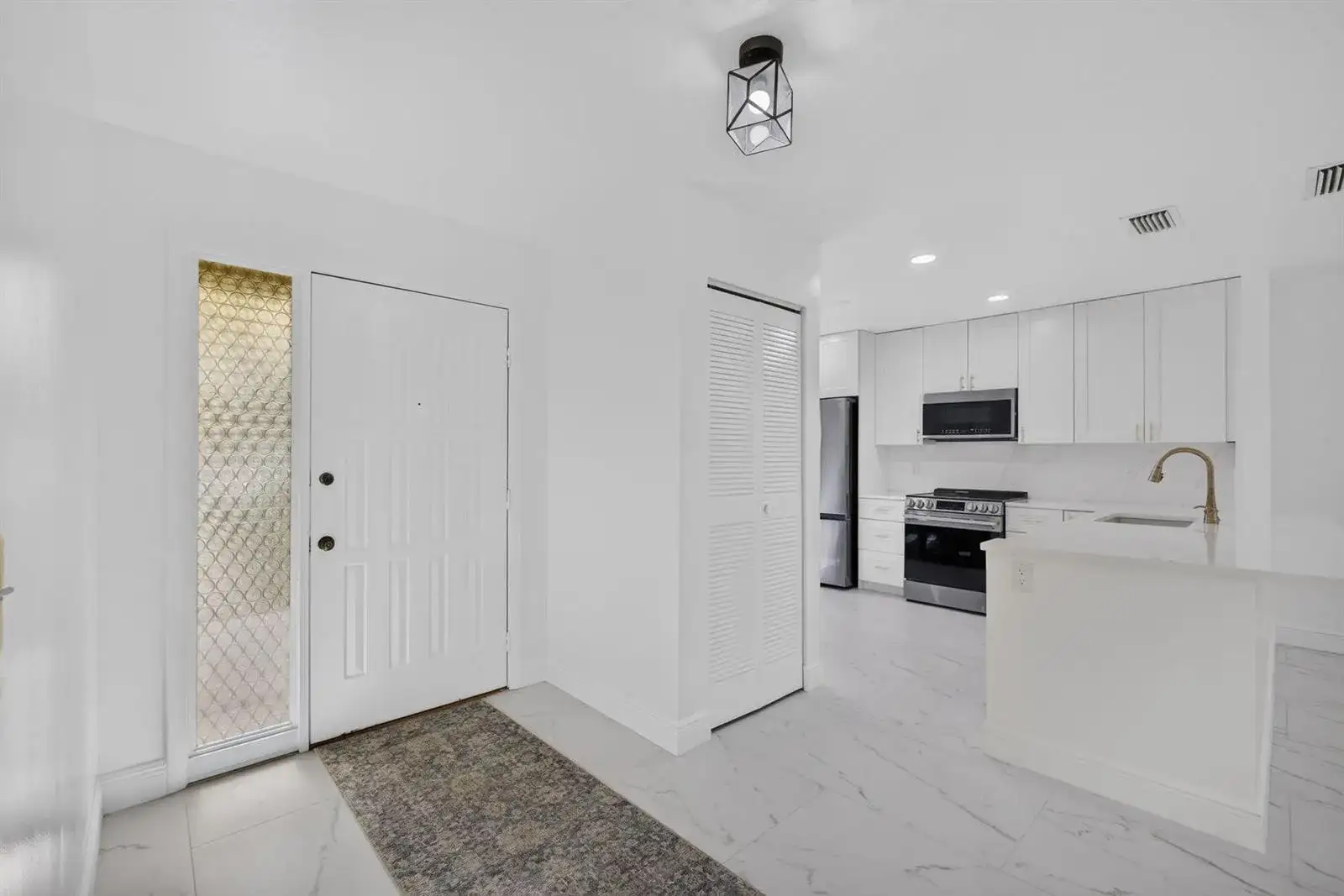 320 Elmira Court, Royal Palm Beach FL 33411 photo 4