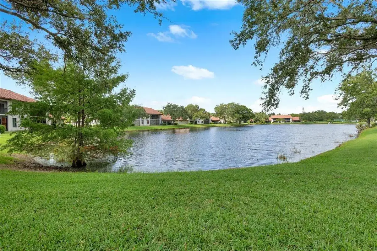6050 SE Martinique Drive # 102, Stuart FL 34997 photo 2