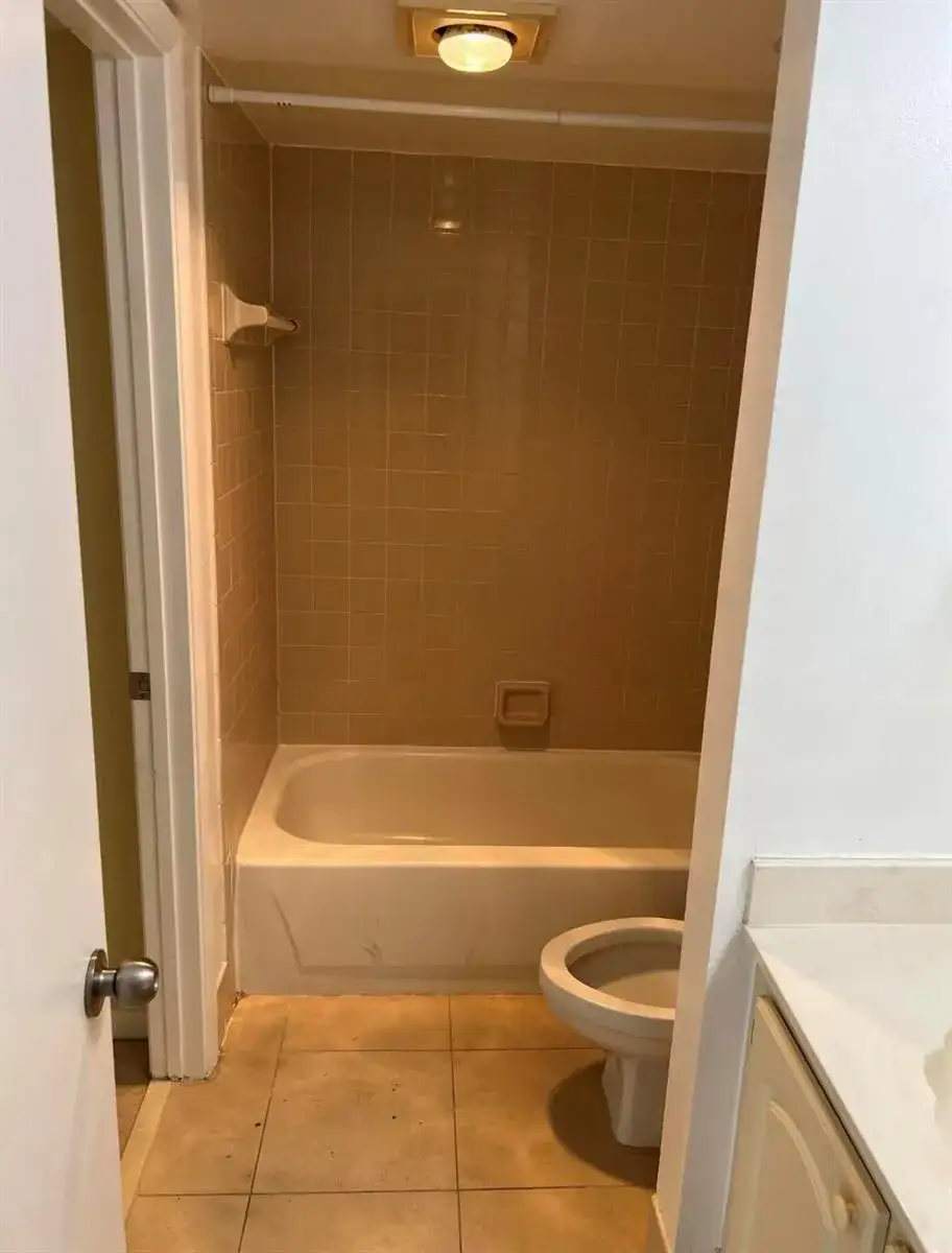 1256 S Military Trail # 911, Deerfield Beach FL 33442 photo 4