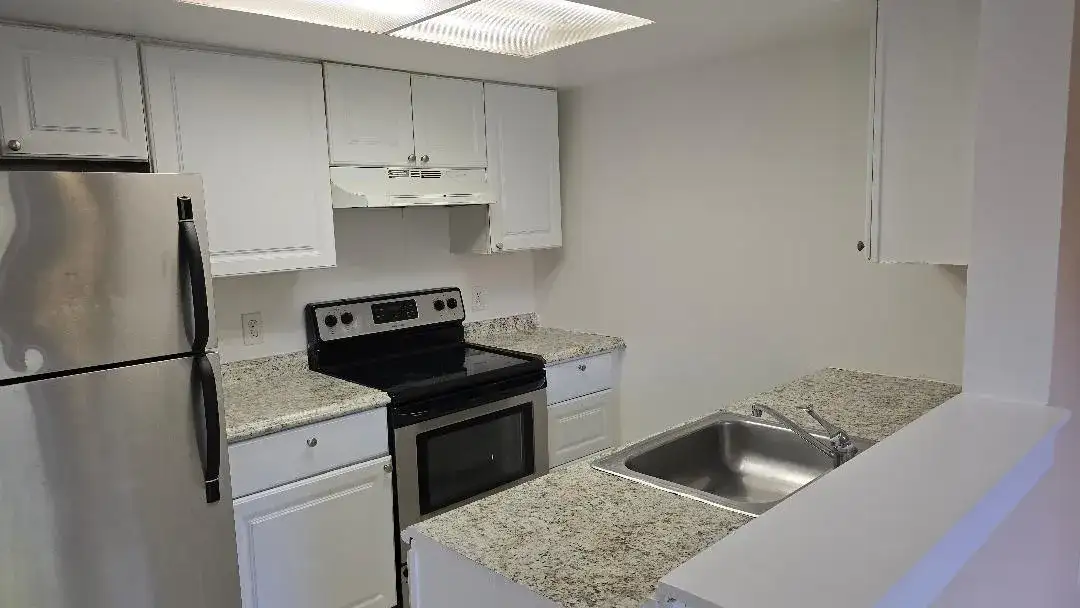 3242 CORAL LAKE Lane # 3242, Coral Springs FL 33065 photo 3