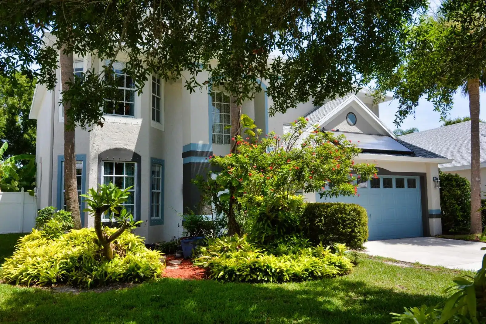 900 NW Waterlily Place, Jensen Beach FL 34957 photo 2