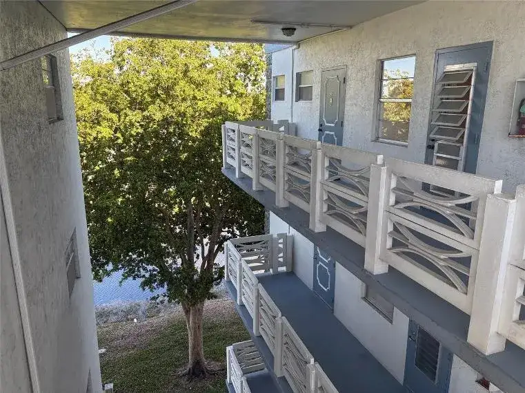 4050 NW 42ND Avenue # 415, Lauderdale Lakes FL 33319