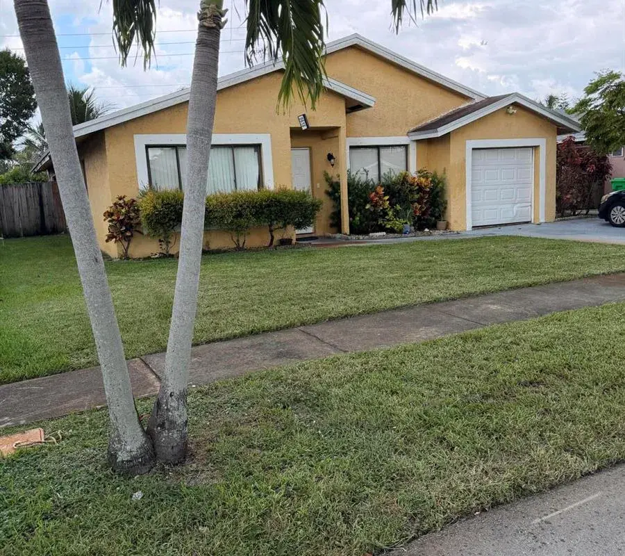 9616 NW 49TH Street, Sunrise FL 33351