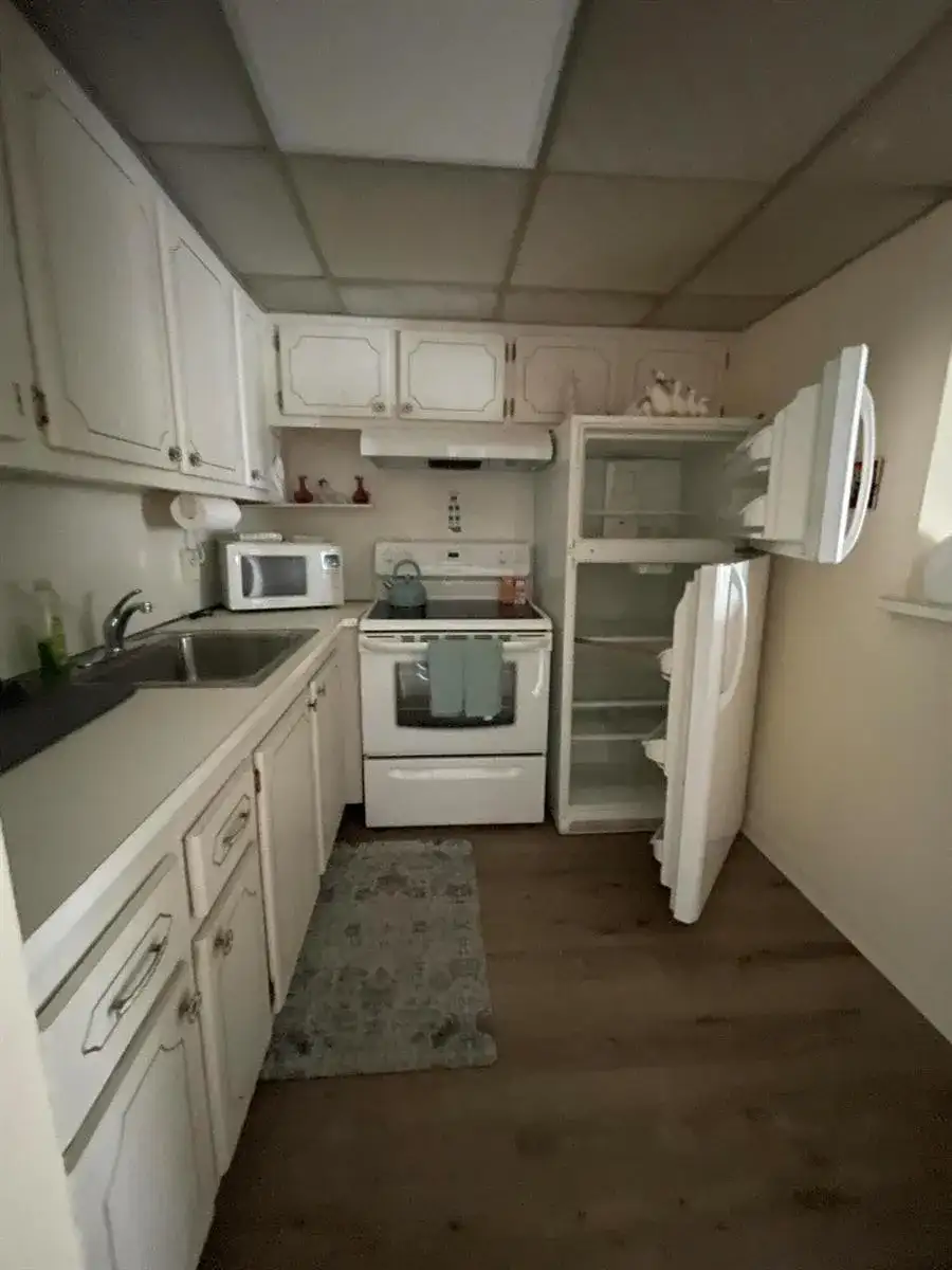 147 MARKHAM G # 147, Deerfield Beach FL 33442 photo 4