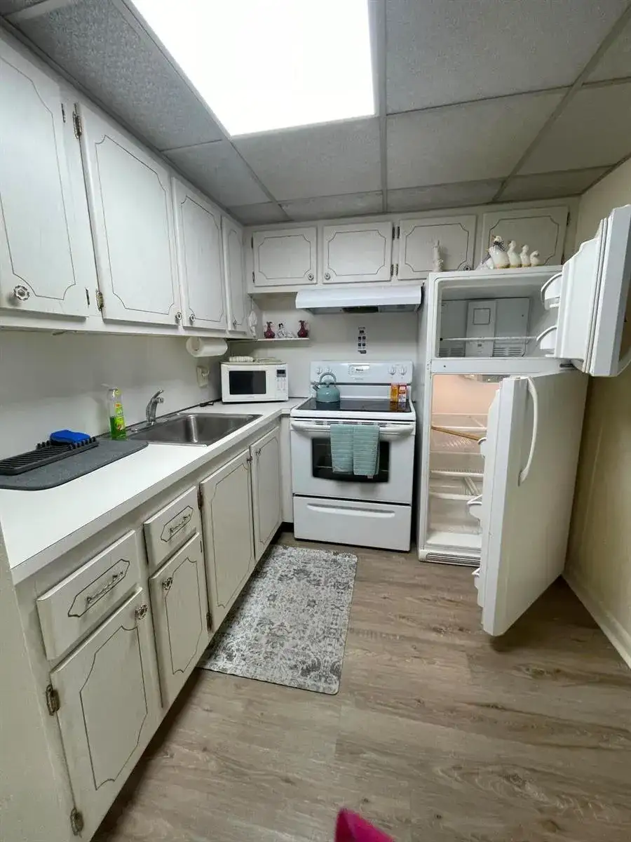 147 MARKHAM G # 147, Deerfield Beach FL 33442 photo 5