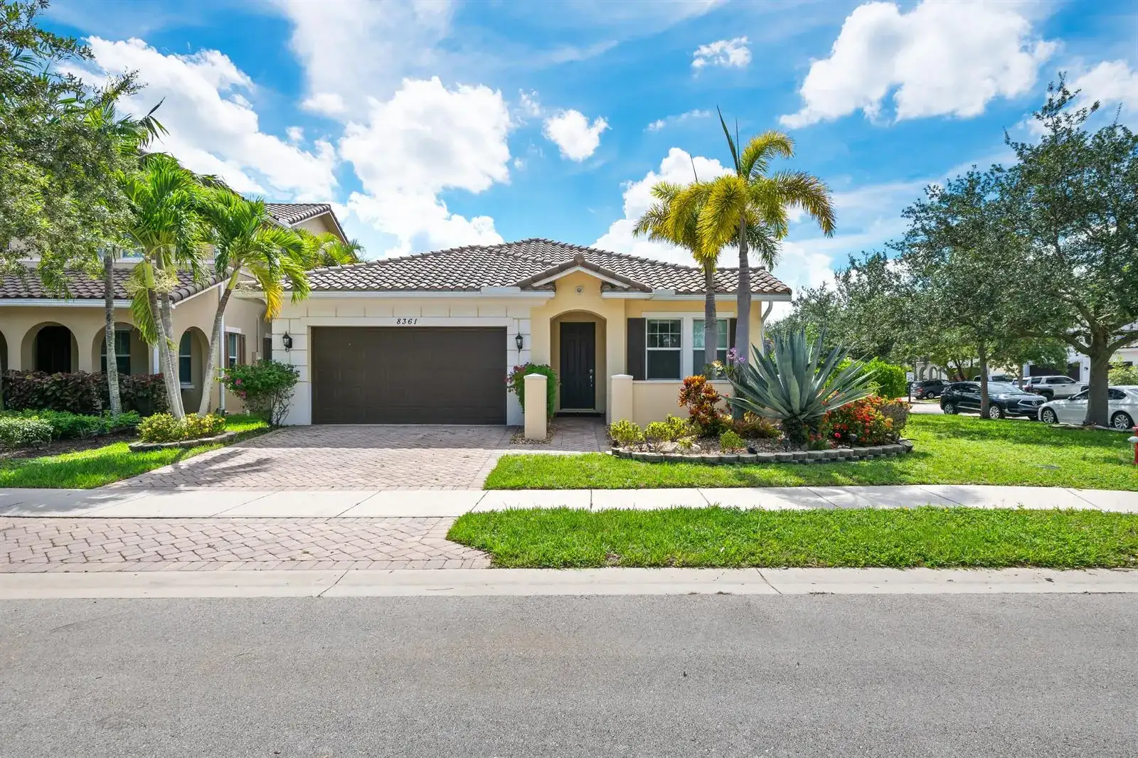 8361 NW 120TH Way, Parkland FL 33076 photo 2