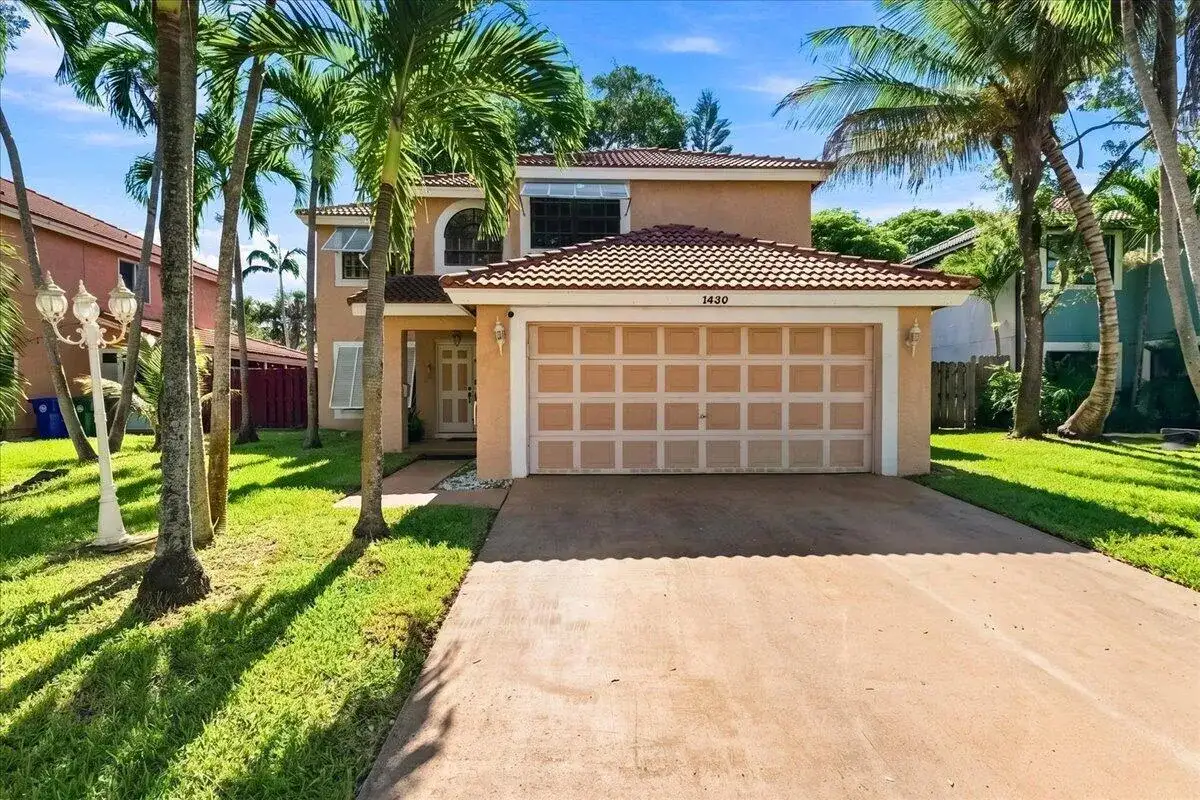 1430 SW 88TH Way, Pembroke Pines FL 33025 photo 2