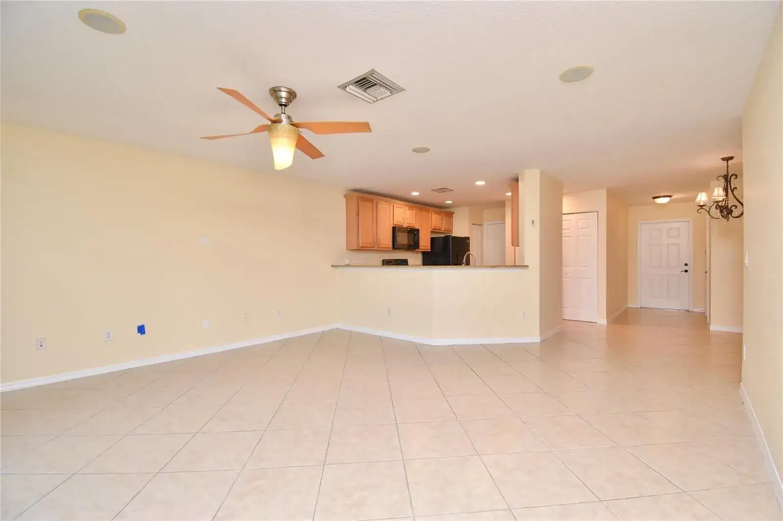 8982 Chambers Street, Tamarac FL 33321 photo 4
