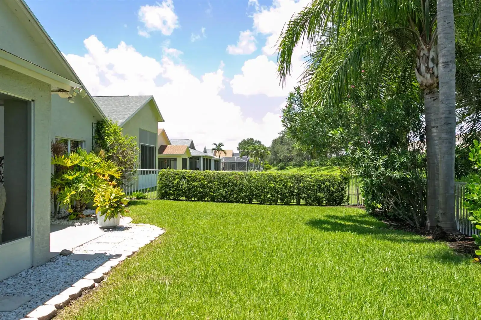 334 SW North Shore Boulevard, Port St. Lucie FL 34986 photo 2