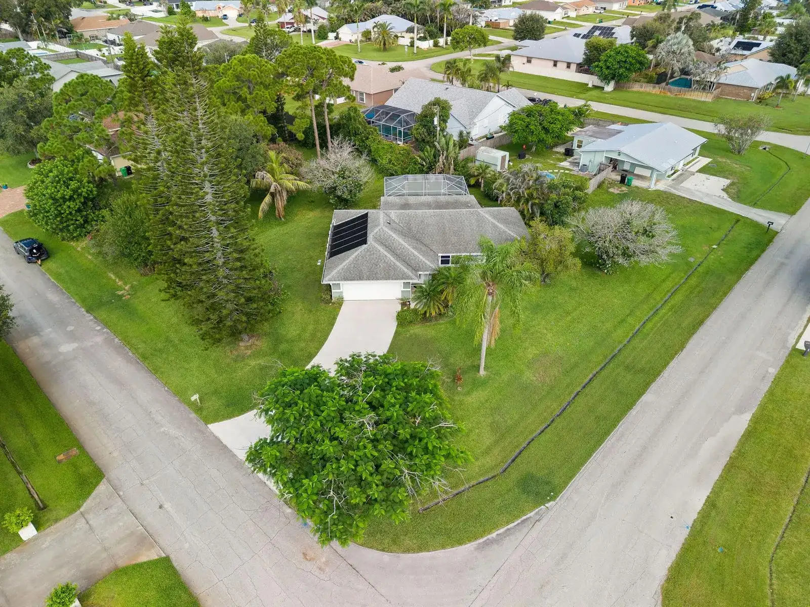 213 SW NATIVITY Terrace, Port St. Lucie FL 34984 photo 2