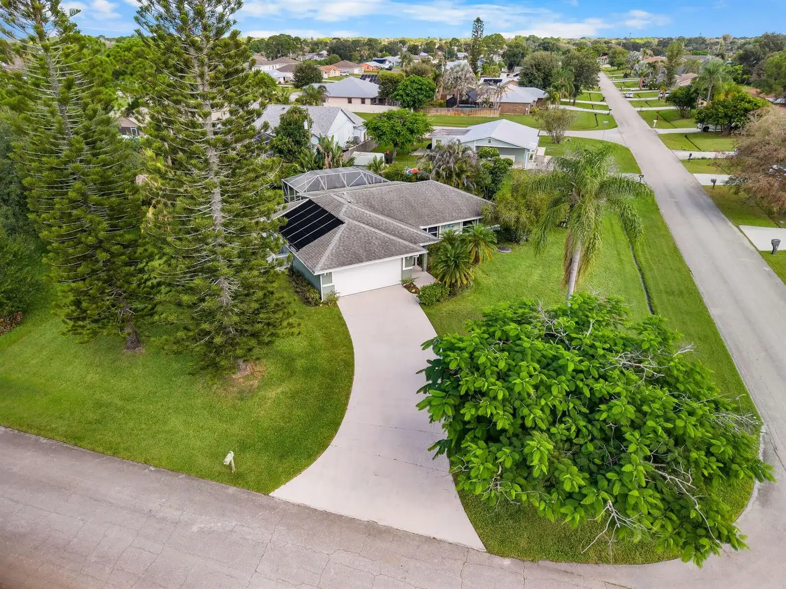 213 SW NATIVITY Terrace, Port St. Lucie FL 34984 photo 3