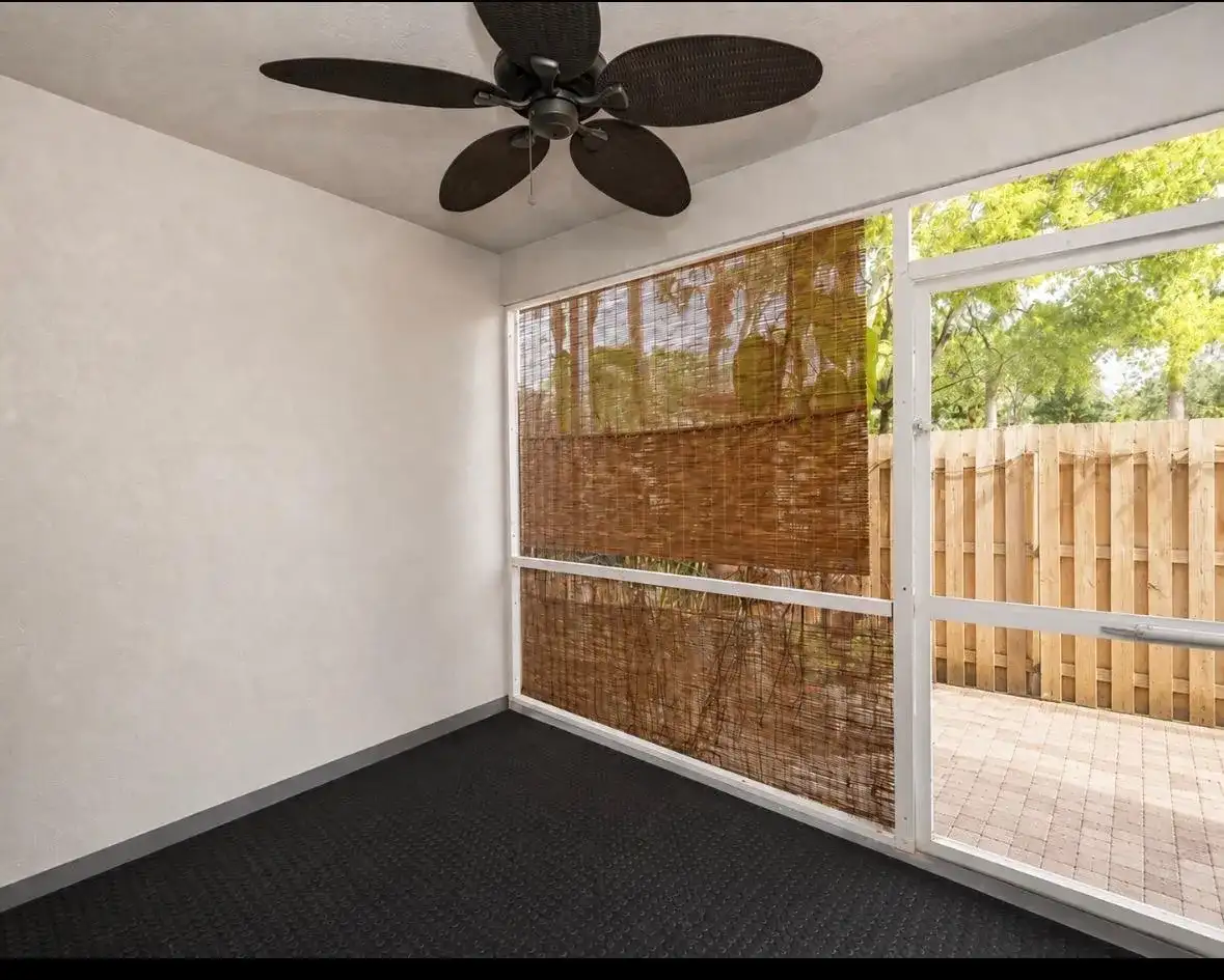 9491 STANLEY Lane, Tamarac FL 33321 photo 4