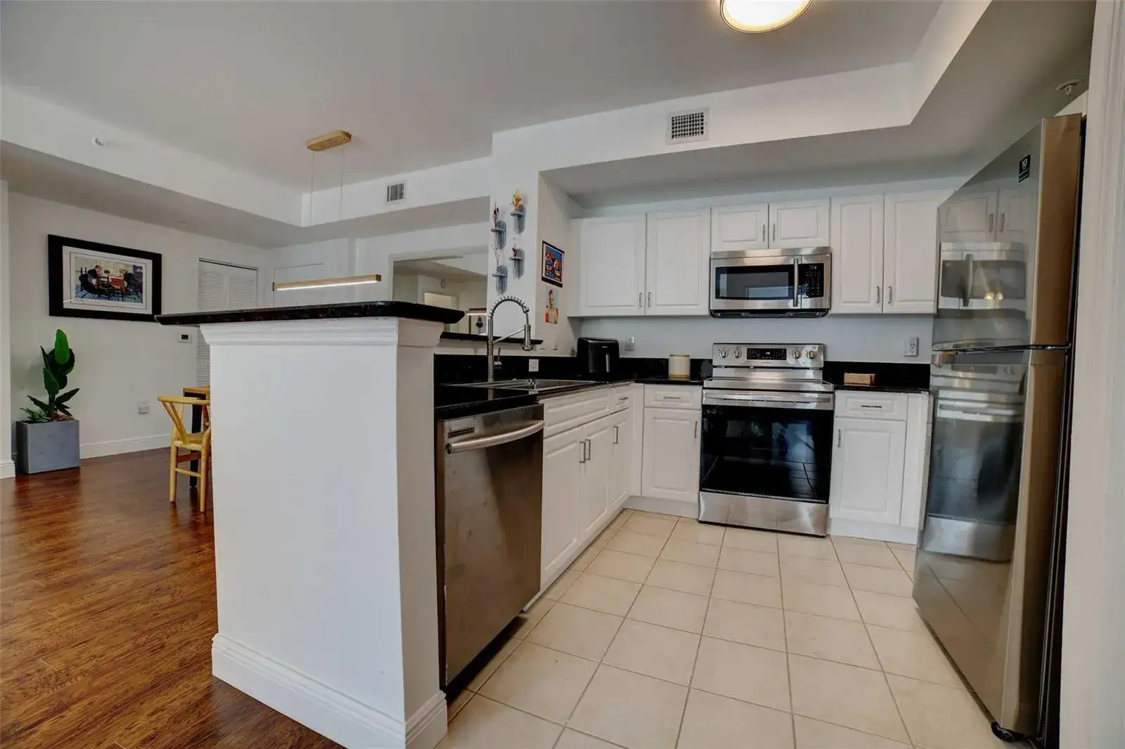 720 S Sapodilla Avenue # 413, West Palm Beach FL 33401 photo 5