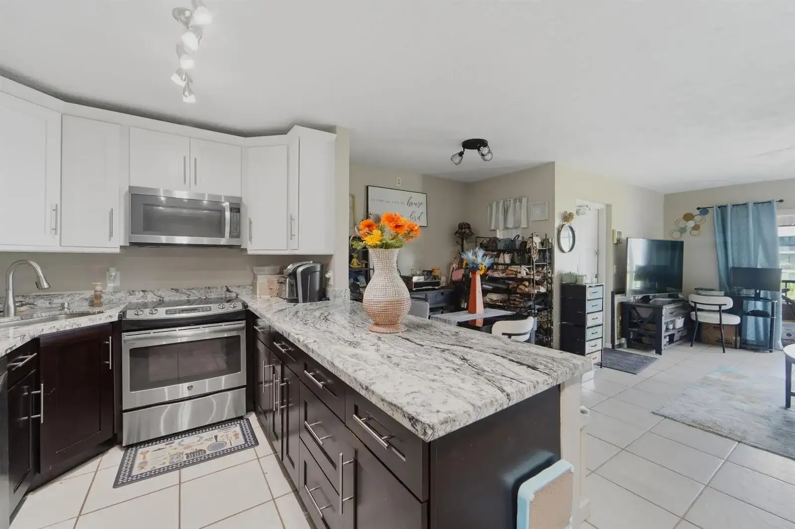 1013 GREEN PINE Boulevard # C2, West Palm Beach FL 33409 photo 2