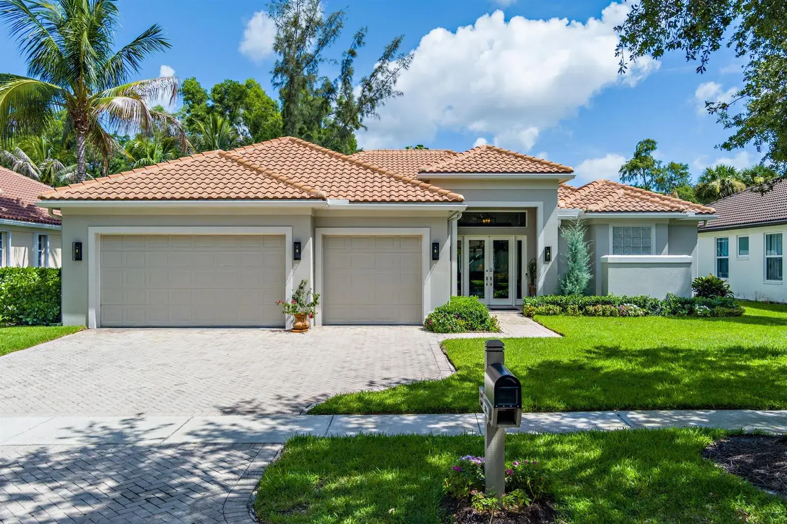 1754 Flagler Manor Circle, West Palm Beach FL 33411