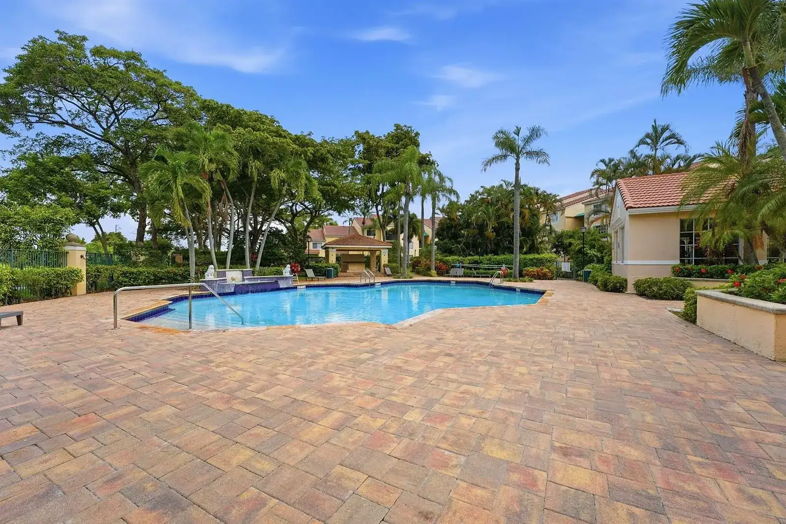 1707 VILLAGE Boulevard # 108, West Palm Beach FL 33409 photo 5