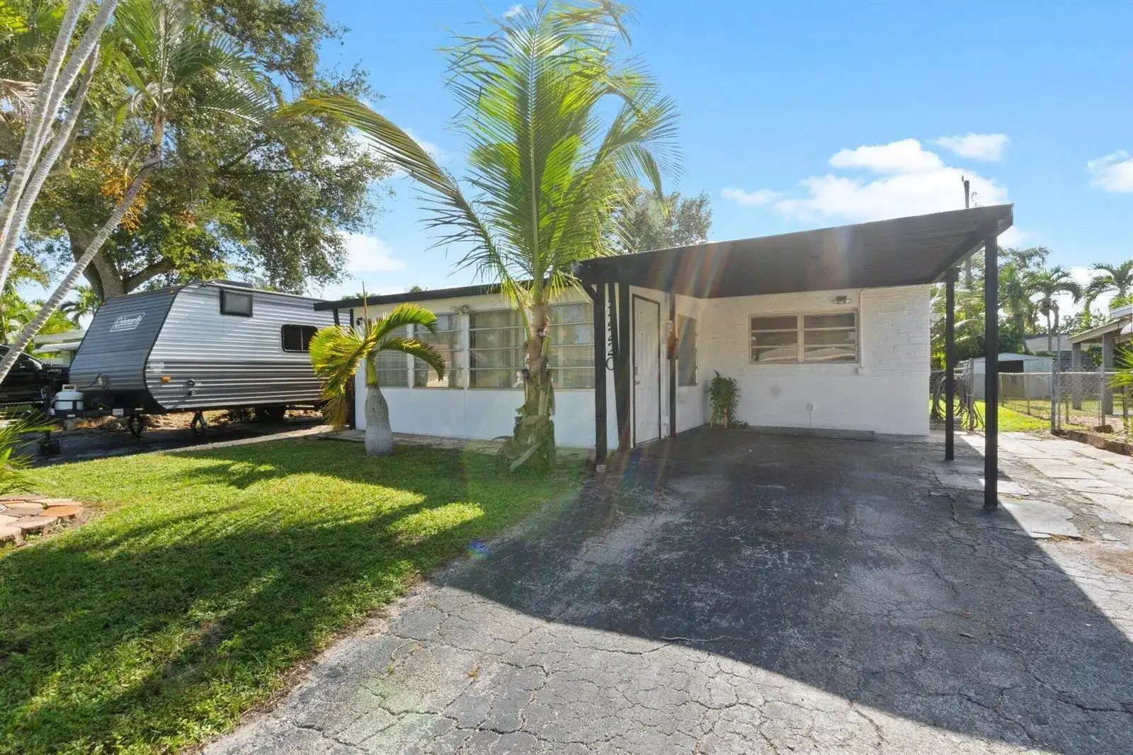 2220 N 57th Terrace, Hollywood FL 33021 photo 2