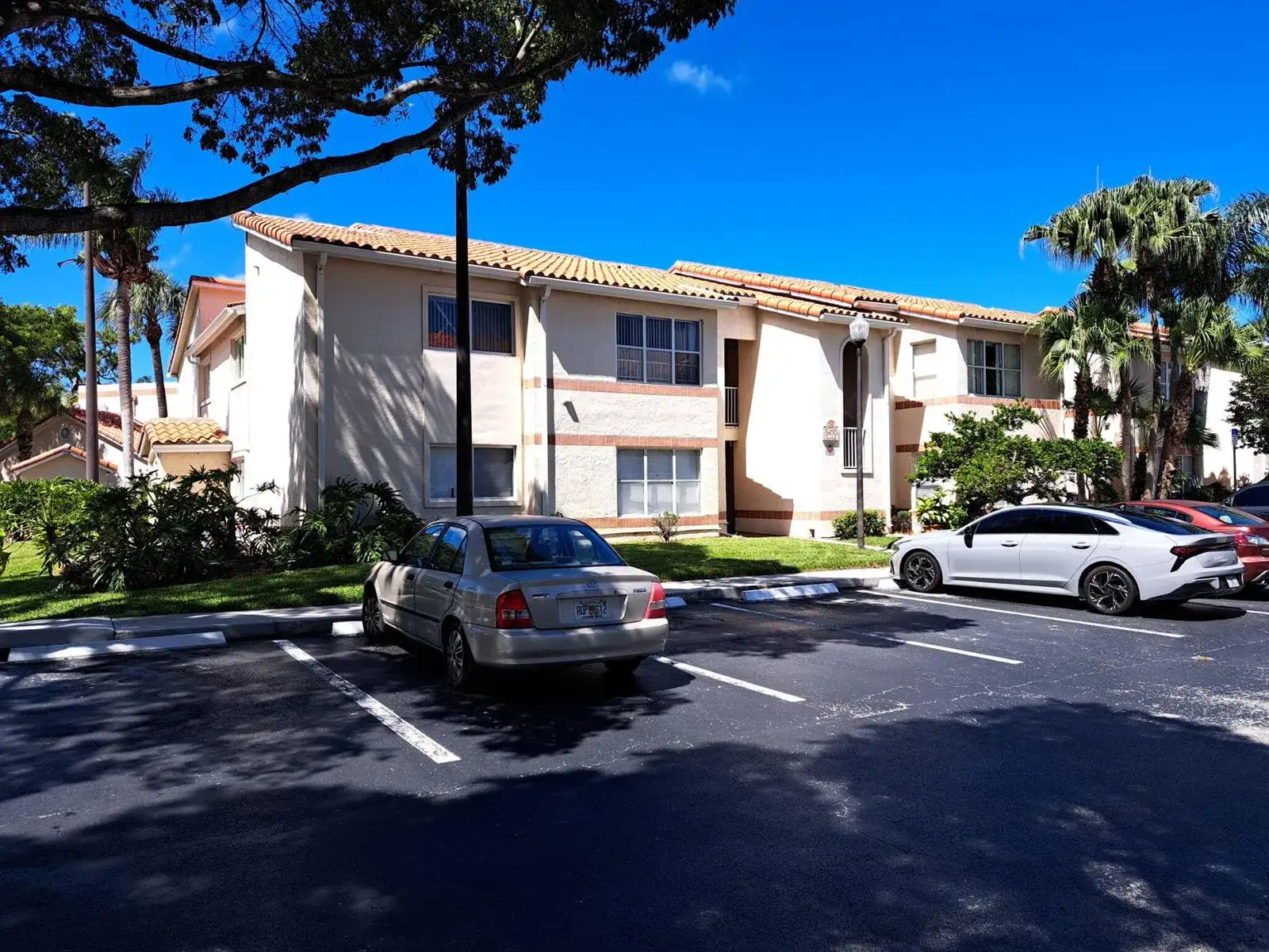 3470 PINEWALK Drive N # 212, Margate FL 33063 photo 2
