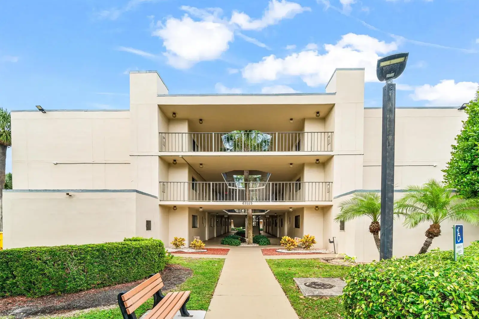 5370 LAS VERDES Circle # 209, Delray Beach FL 33484 photo 4
