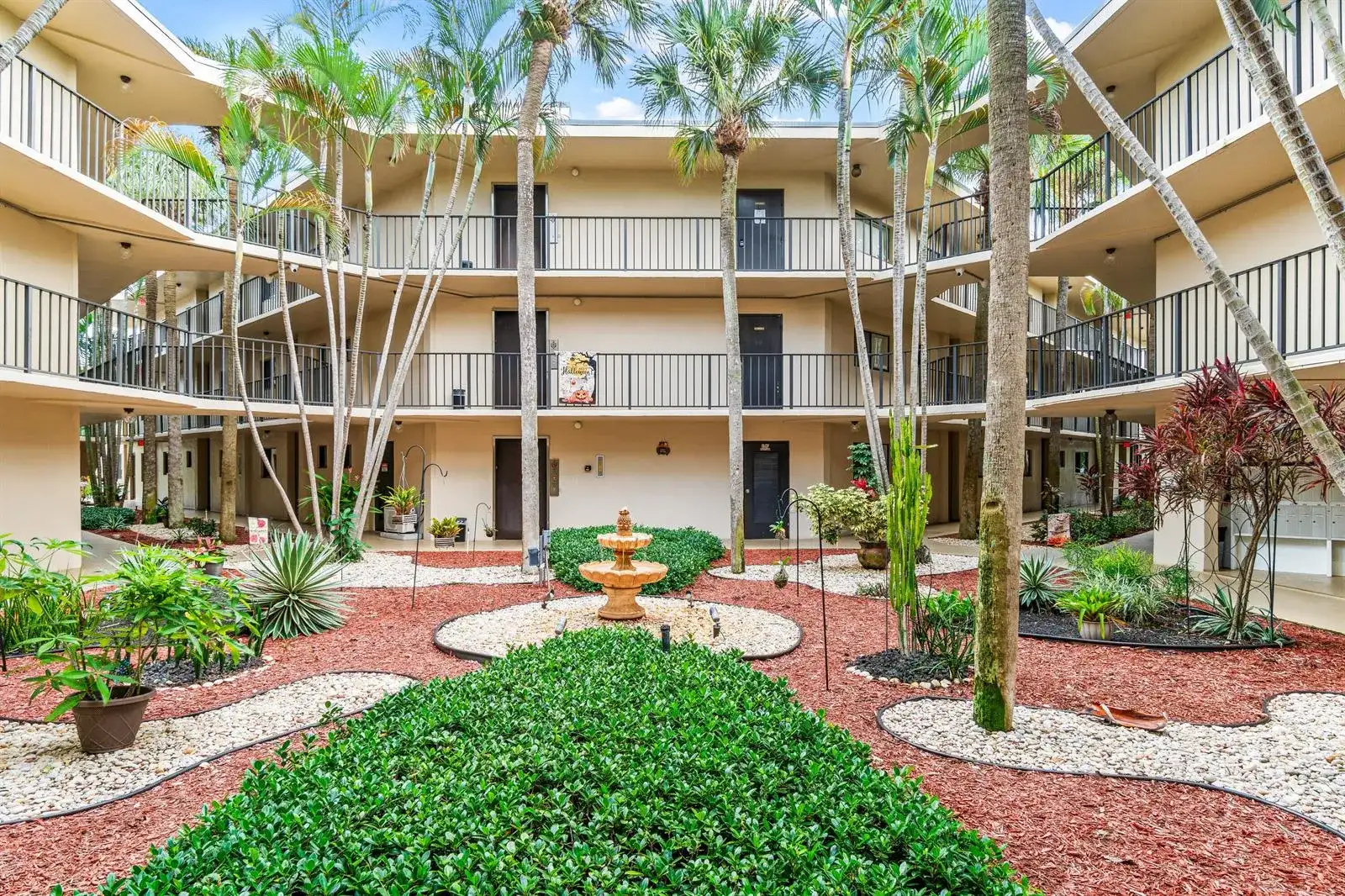 5370 LAS VERDES Circle # 209, Delray Beach FL 33484 photo 5
