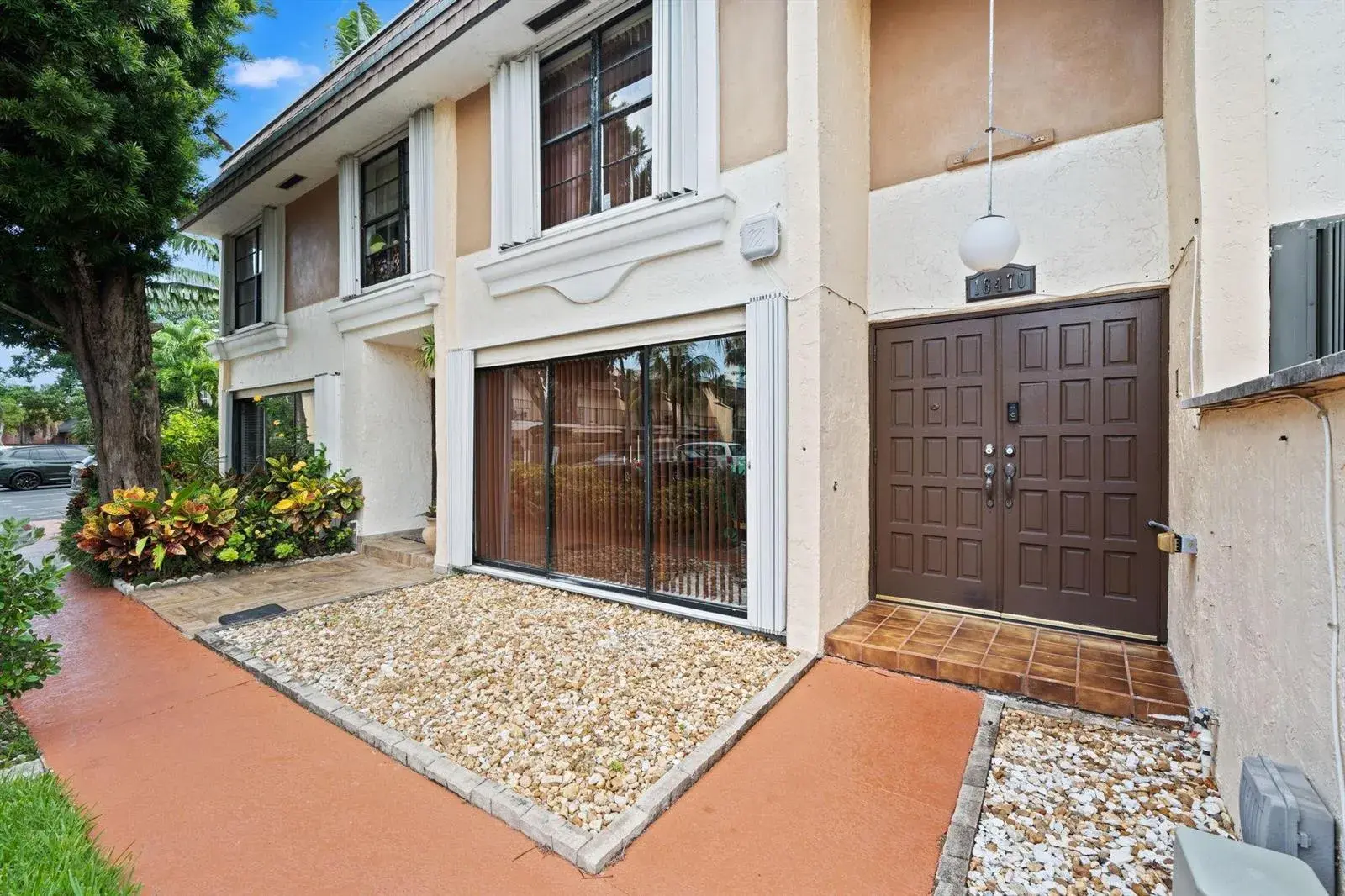 16470 NE 27TH Place # 35, North Miami Beach FL 33160