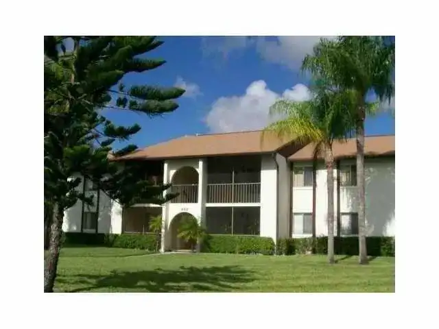 4850 Sable Pine Circle # C2, West Palm Beach FL 33417