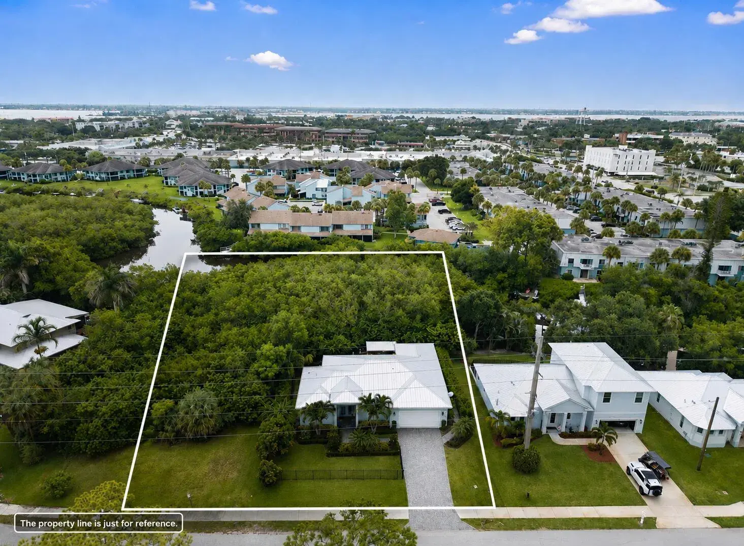 232 SW INDIAN GROVES Drive, Stuart FL 34994