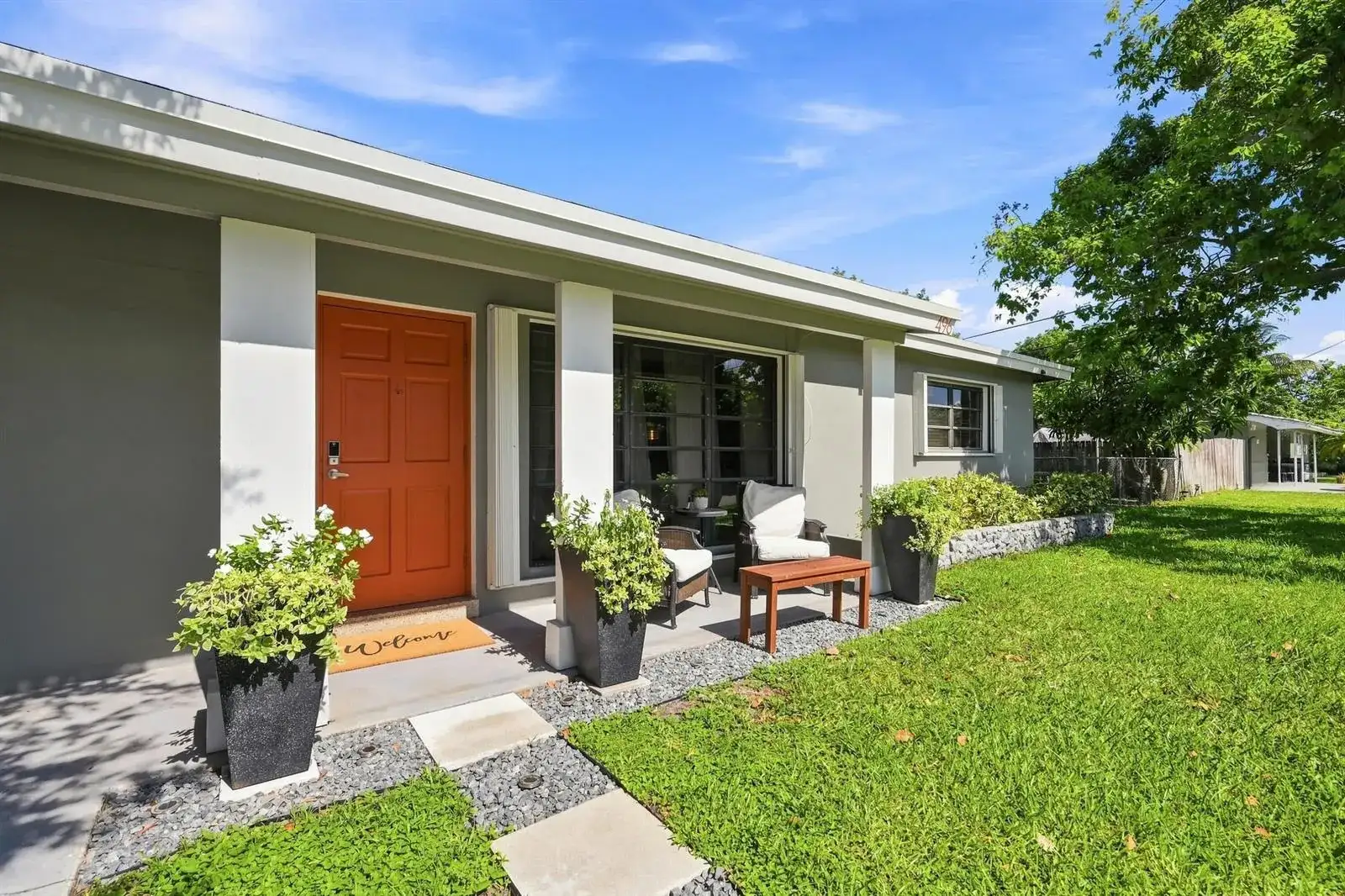 496 NW 47TH Court, Oakland Park FL 33309 photo 2