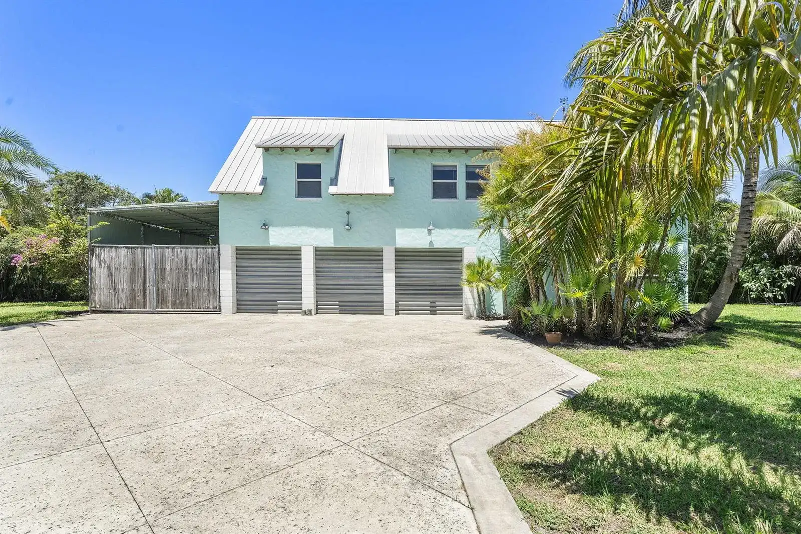 7044 Thompson Road, Boynton Beach FL 33426