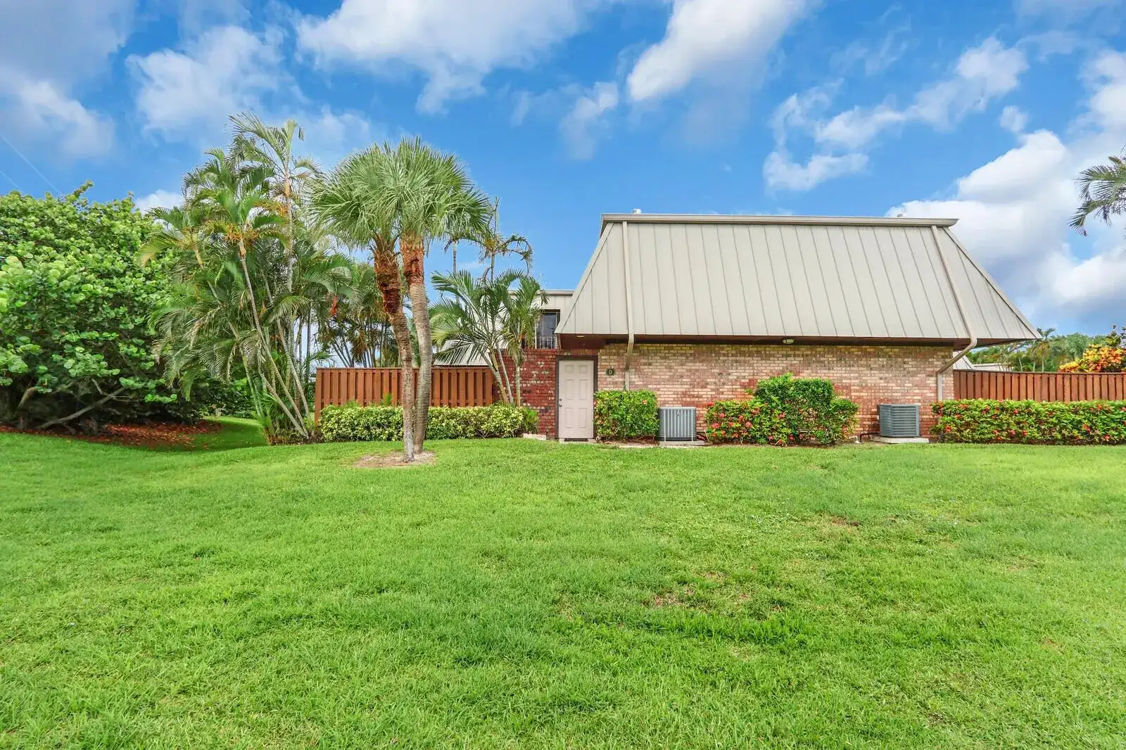 1420 OCEAN Way # 7D, Jupiter FL 33477 photo 2