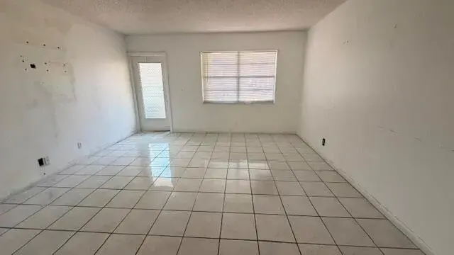 22 Abbey Lane # 104, Delray Beach FL 33446