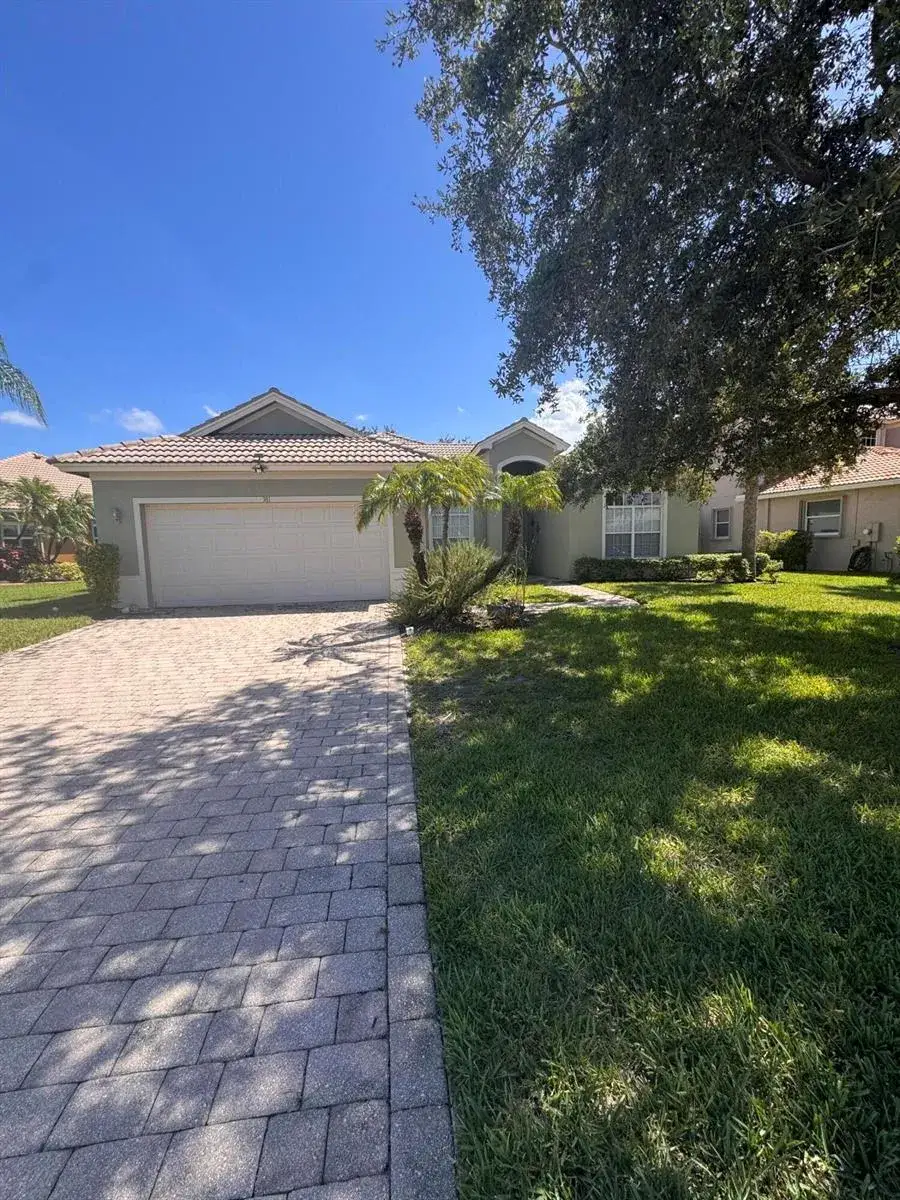 381 NW SHEFFIELD Circle, Port St. Lucie FL 34983