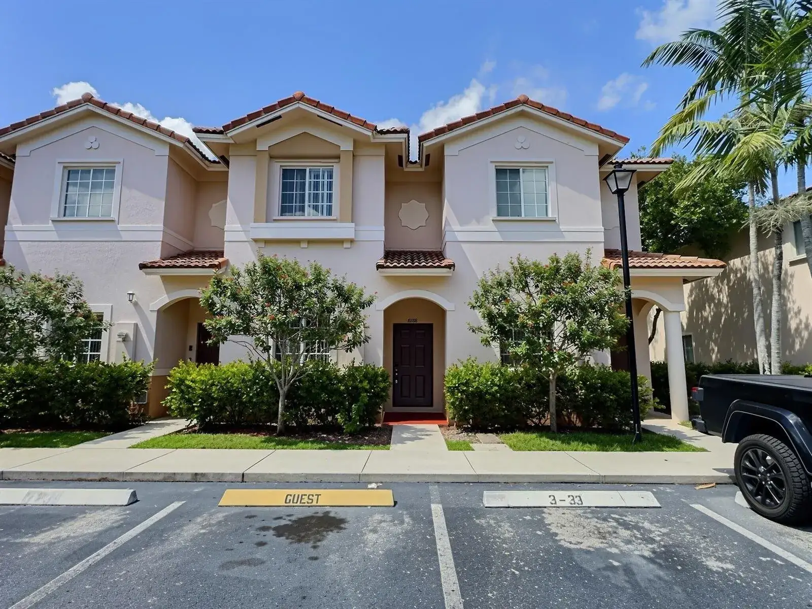 8833 S ISLES Circle # 8833, Tamarac FL 33321