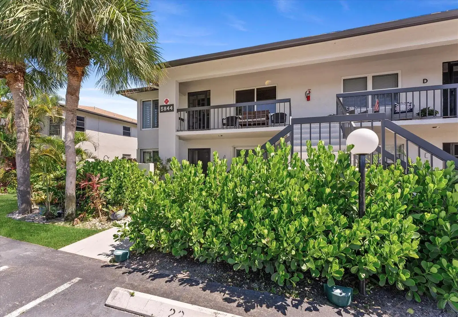 5844 Areca Palm Court Unit b, Delray Beach FL 33484 photo 3