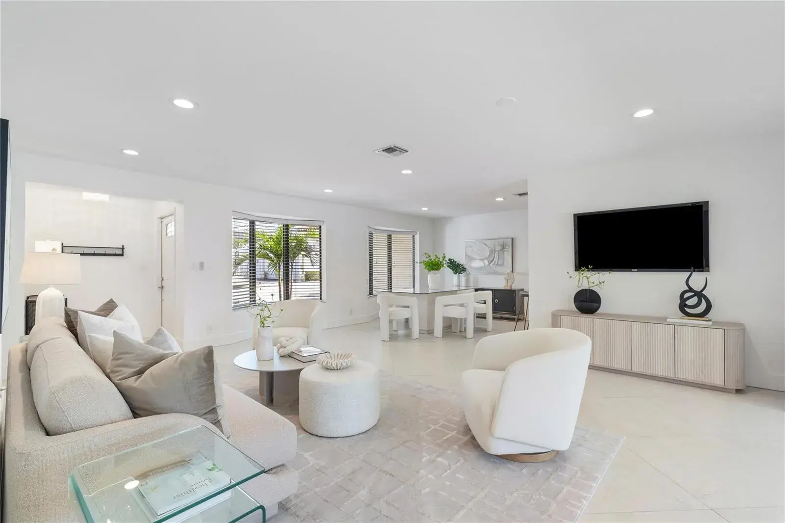 2280 NE 62nd Street, Fort Lauderdale FL 33308