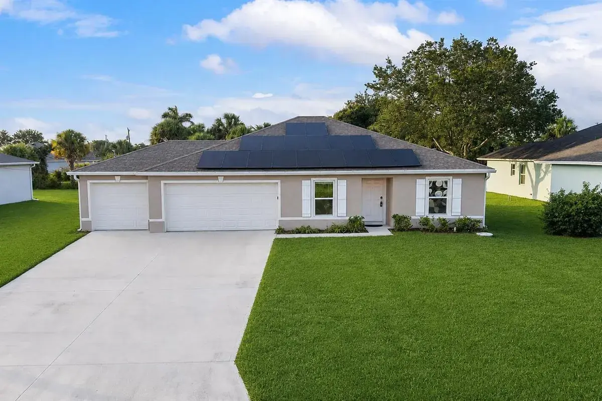 619 SW Hamberland Avenue, Port St. Lucie FL 34953