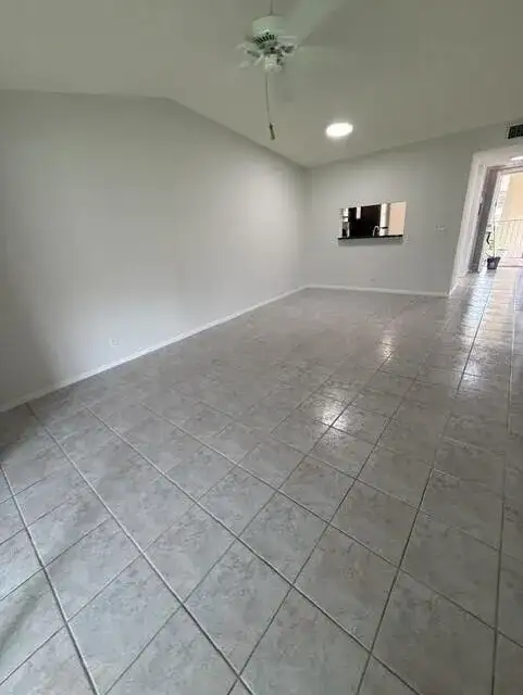 3031 HOLIDAY SPRINGS Boulevard # 7, Margate FL 33063 photo 3