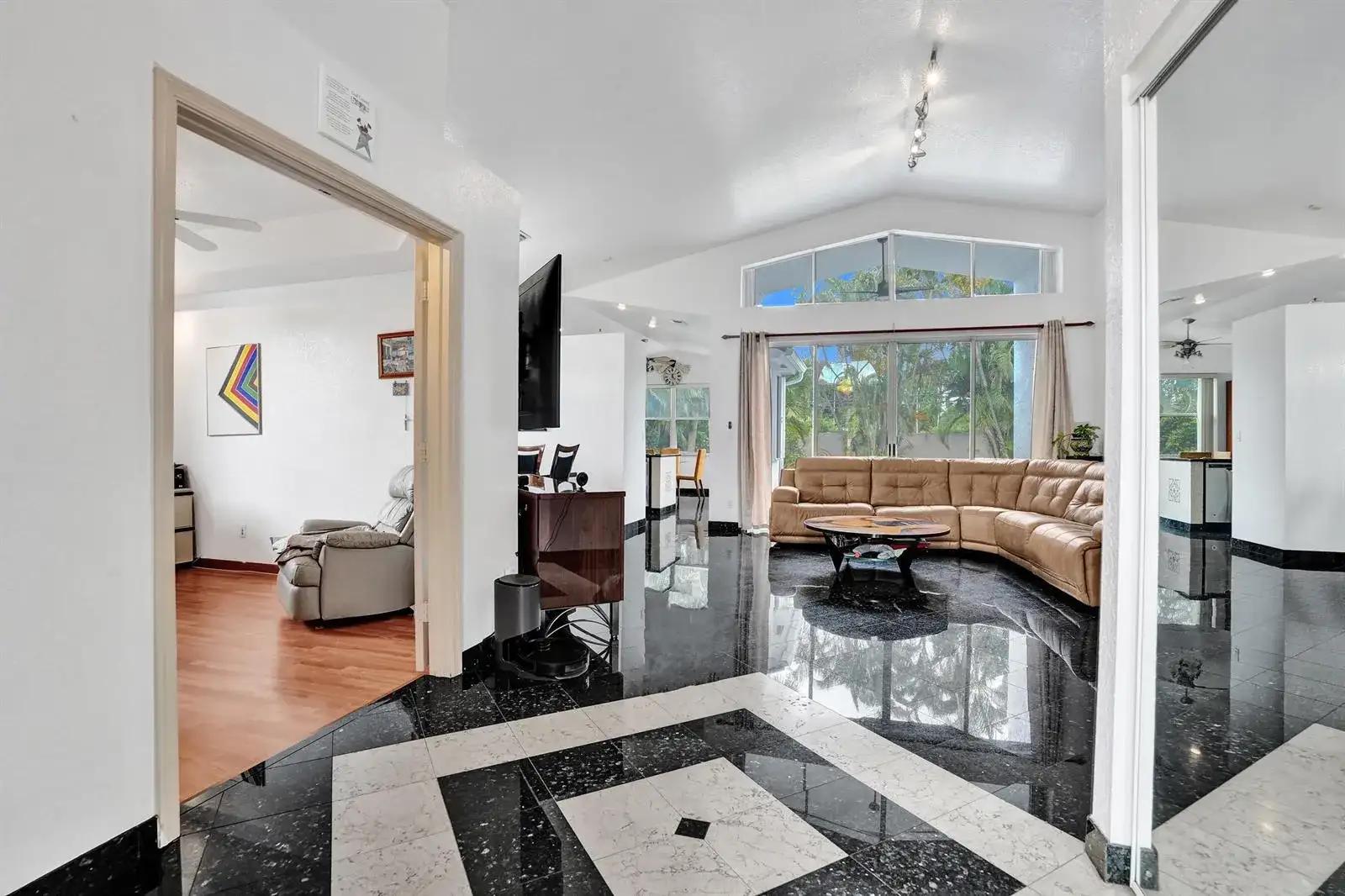 3274 NW 22ND Avenue, Oakland Park FL 33309 photo 5