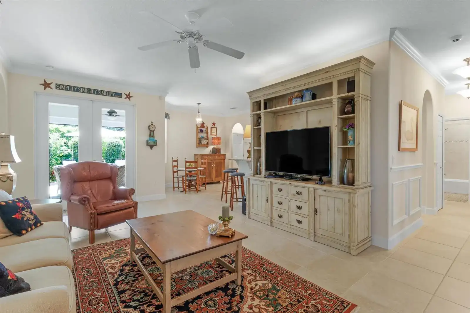 4241 Diamond Square, Vero Beach FL 32967 photo 2