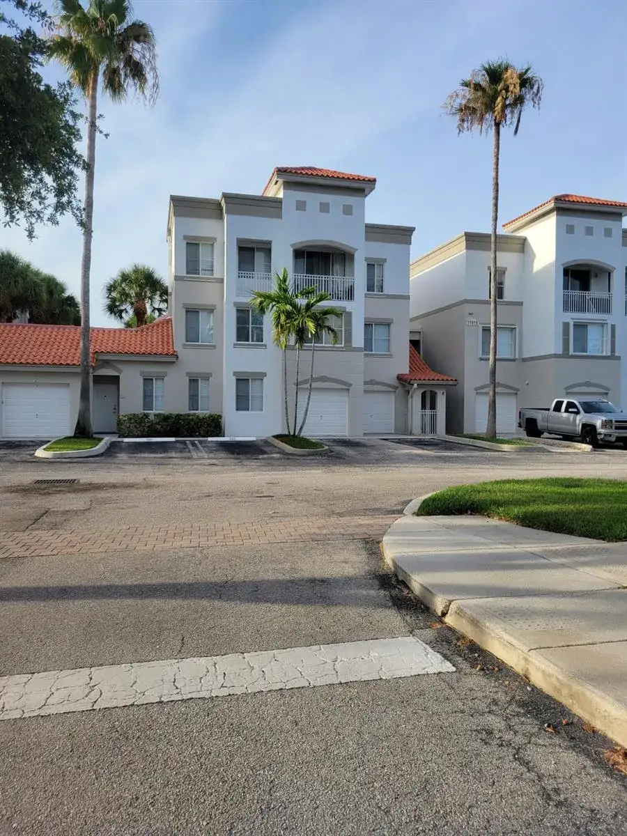 11019 Legacy Lane # 203, Palm Beach Gardens FL 33410 photo 3