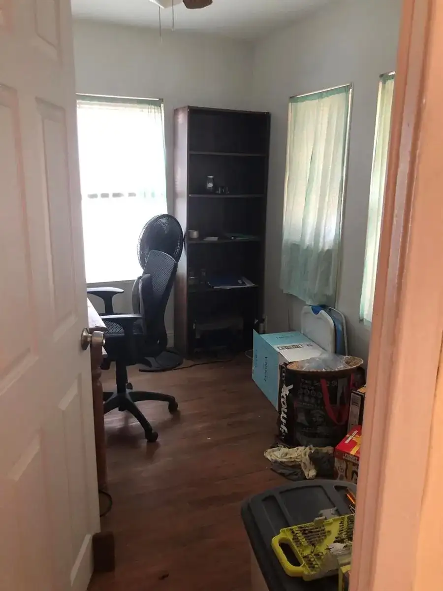 1021 SW 5TH Street, Miami FL 33130 photo 5