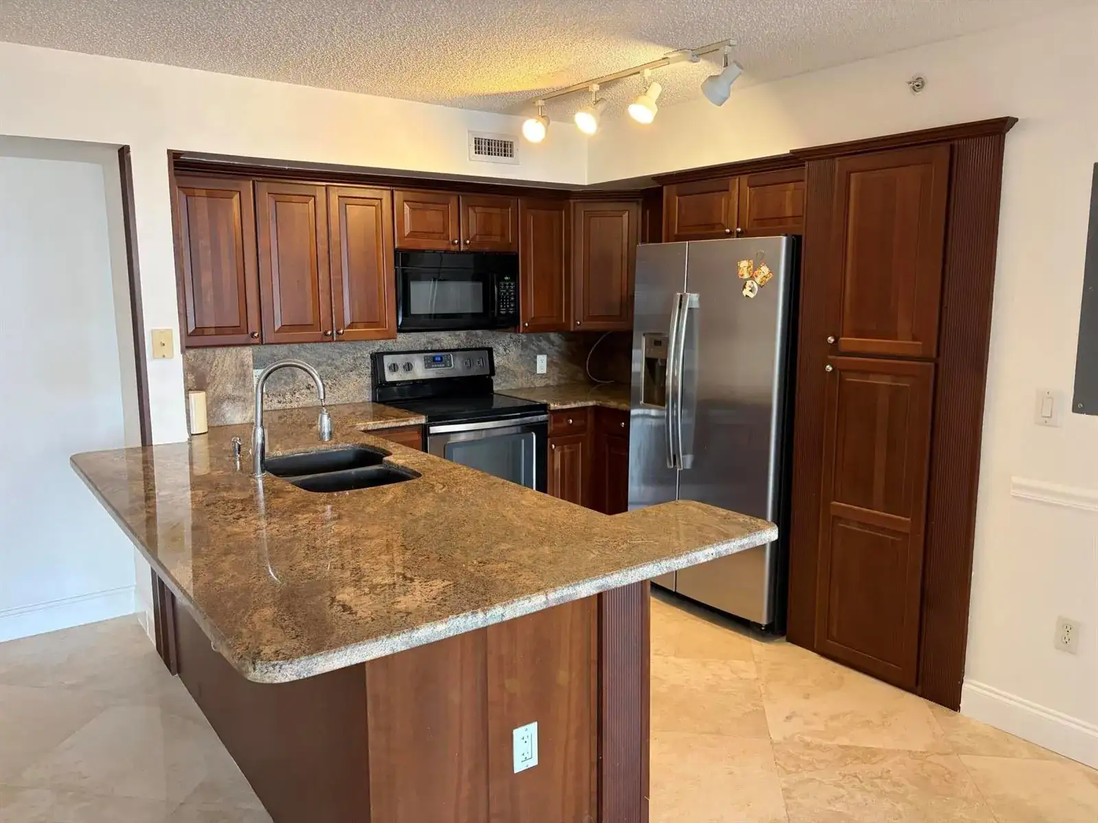 1801 N FLAGLER Drive # 821, West Palm Beach FL 33407 photo 2