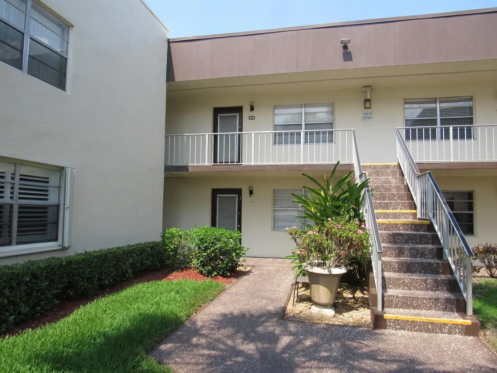 737 Normandy P, Delray Beach FL 33484 photo 4