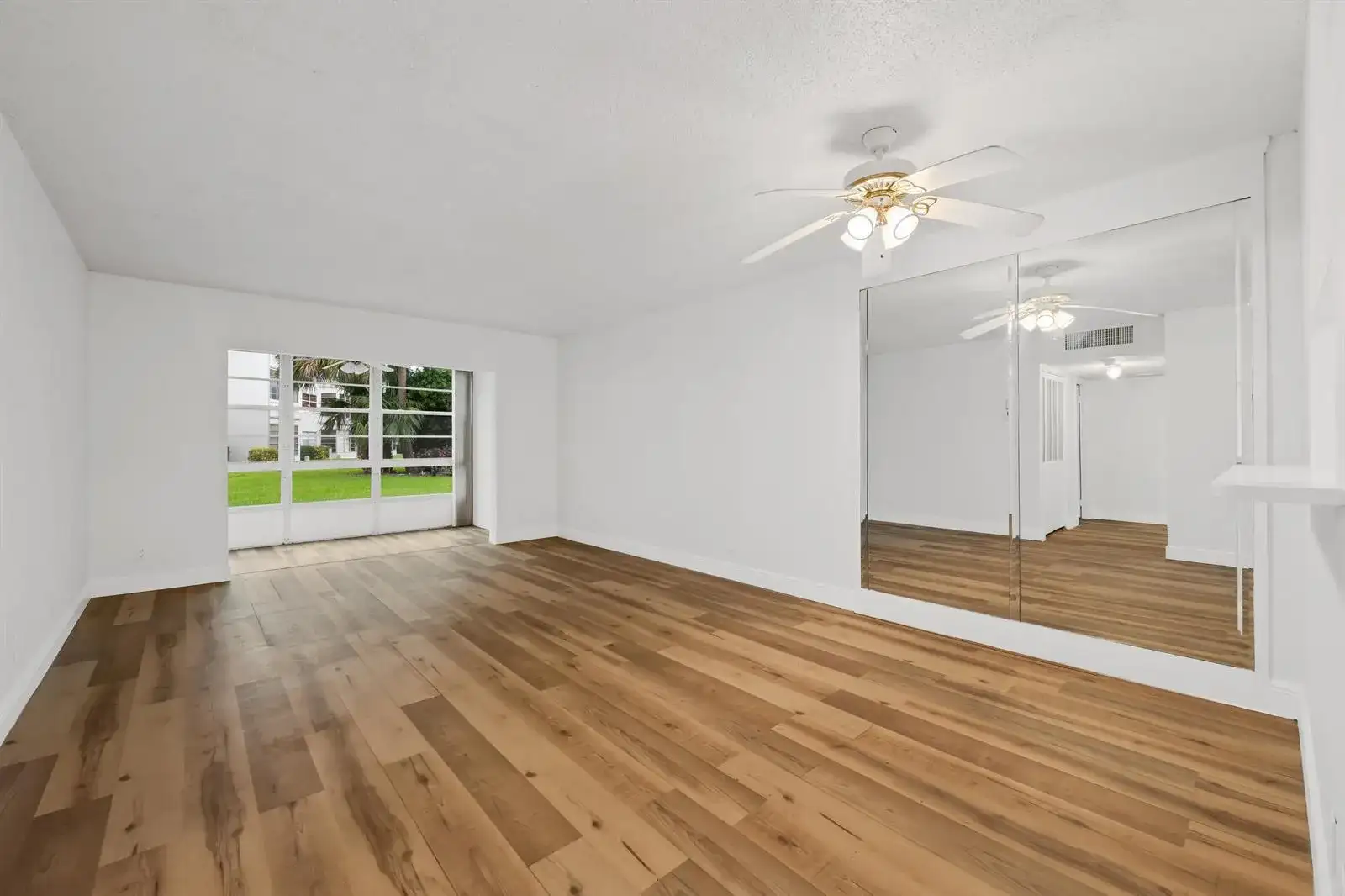 3401 NW 47TH Avenue # 401, Lauderdale Lakes FL 33319 photo 5