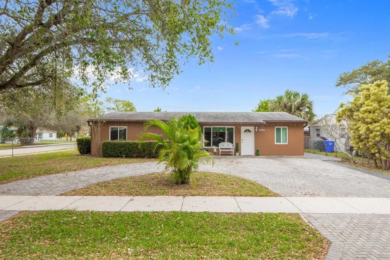 6500 SW 16th Court, Pompano Beach FL 33068 photo 2